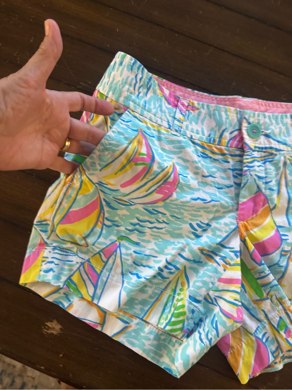 Lilly Pulitzer size 2 Women’s Multicolor Sailboat Print Cotton Shorts
